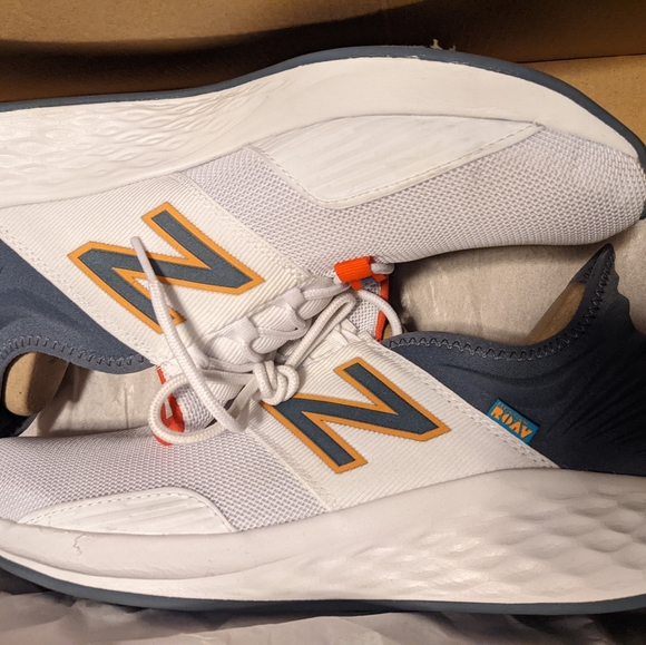Bundle of New Balance (NB) Running Shoes (247, Roav) size 12 - Picture 5 of 11